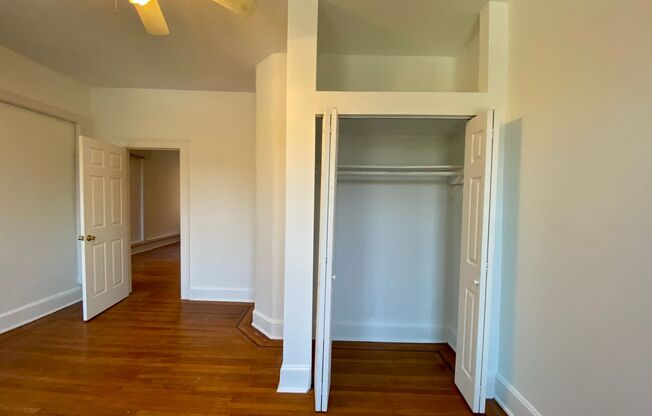 2 beds, 1 bath, 1,000 sqft, $1,948, Unit 3035 N. Calvert St. C4
