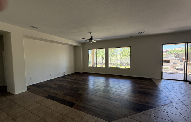 2344 W CLEARVIEW TRL