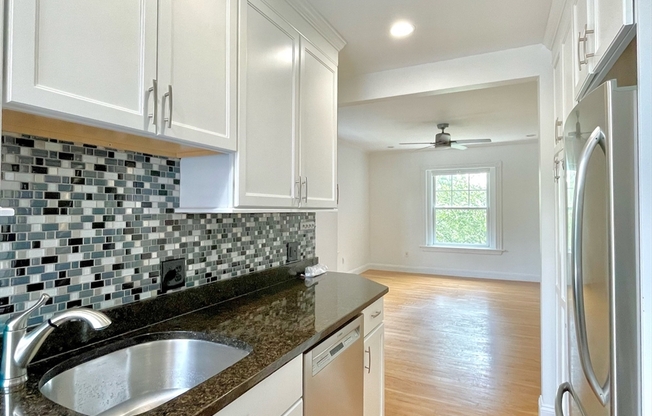 1 bed, 1 bath, 673 sqft, $3,350, Unit 39