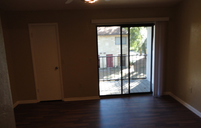 2 beds, 1.5 baths, $1,250