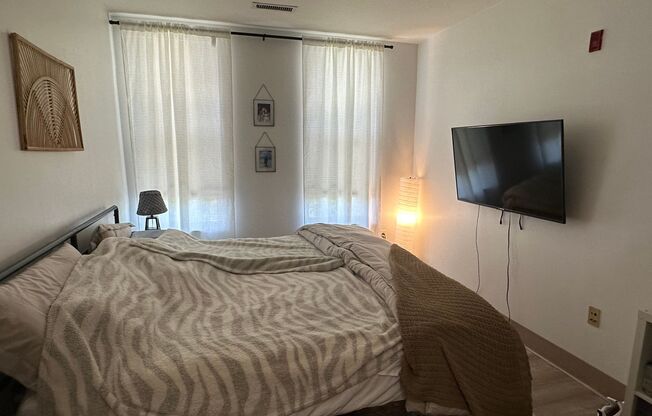 2 beds, 1 bath, 914 sqft, $1,750, Unit 504