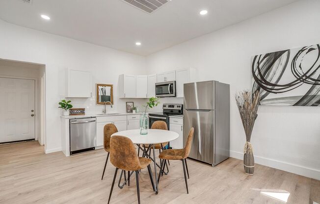 Charming Renovated 3-bedroom, 2-bathroom home!
