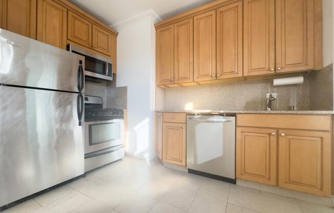 3 beds, 1 bath, $4,500, Unit 3