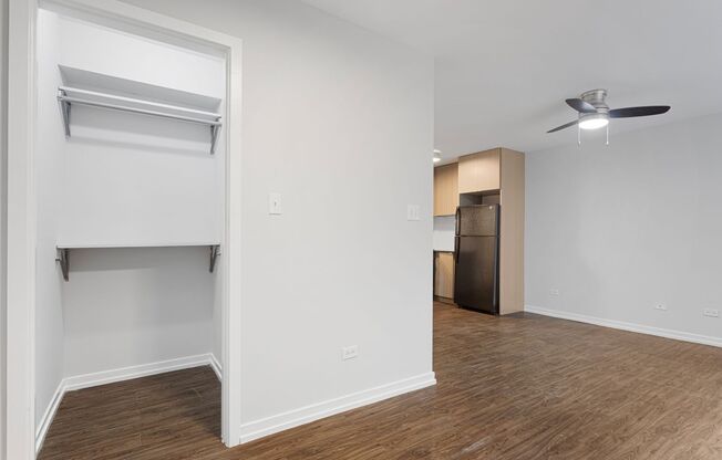 1 bed, 1 bath, 307 sqft, $1,750, Unit 317
