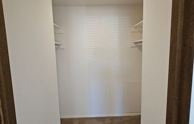 2 beds, 1.5 baths, 950 sqft, $1,425, Unit 17 - 102