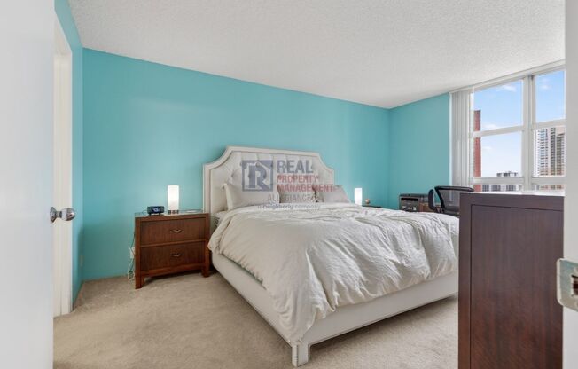 2 beds, 2 baths, $2,700, Unit #1402
