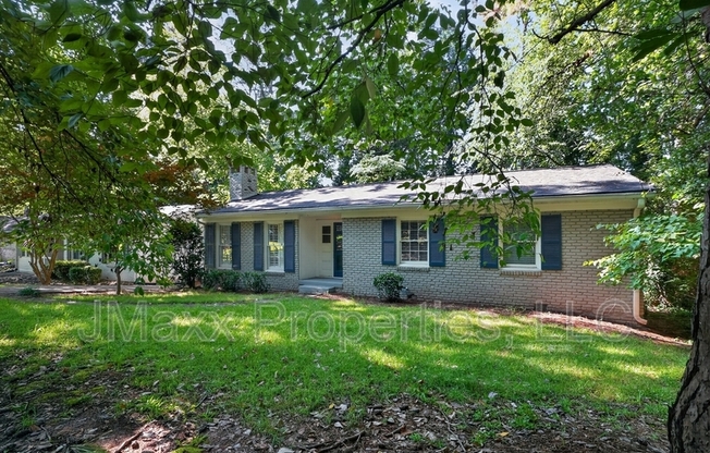 807 CARDOVA DR NE