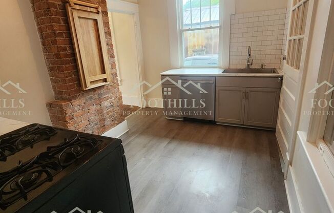 3 beds, 2 baths, $1,500
