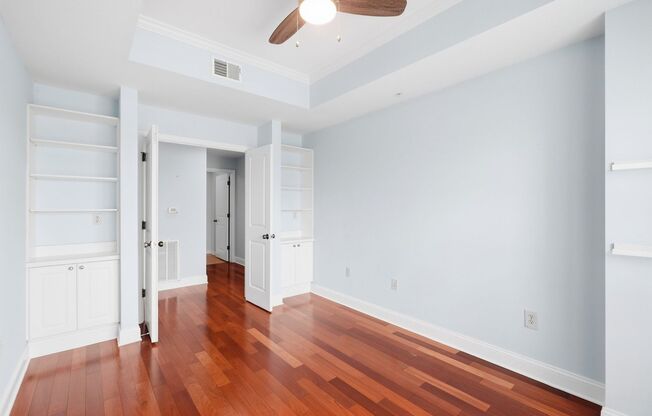 1 bed, 1 bath, 1,100 sqft, $2,495, Unit 400 E Bay Street #1810 (TP)