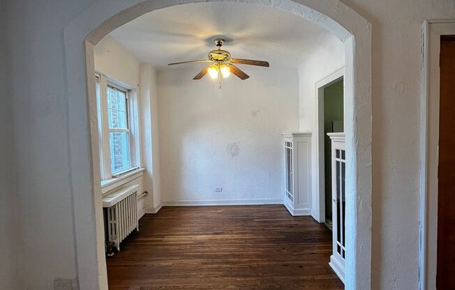Studio, 1 bath, 467 sqft, $1,250, Unit King Edward Annex  23