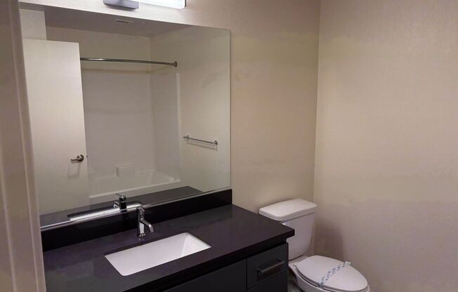 2 beds, 2 baths, 890 sqft, $2,615, Unit 410