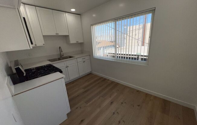 2 beds, 1 bath, $2,395