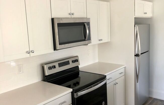 1 bed, 1 bath, $1,595, Unit 7