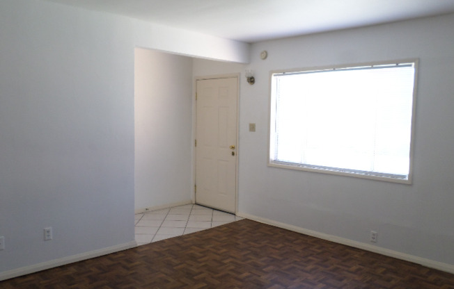 2613 MUSCATEL AVE