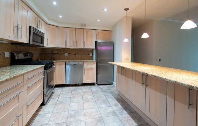 1 bed, 1 bath, 665 sqft, $2,300, Unit 20