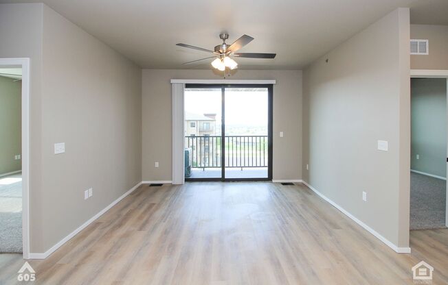 2 beds, 2 baths, 1,092 sqft, $1,750, Unit 5521-5430
