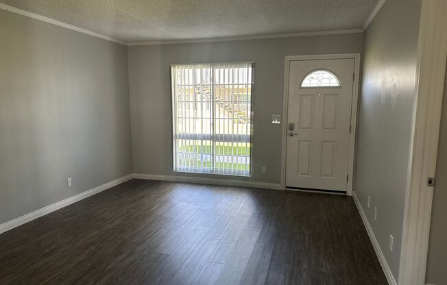 2 beds, 1.5 baths, 866 sqft, $3,075, Unit 801H4