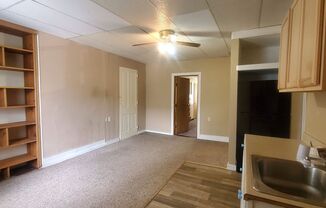 1 bed, 1 bath, $775, Unit Apt. 2