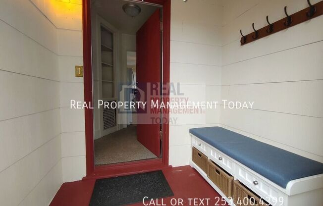 1703 PARK AVE