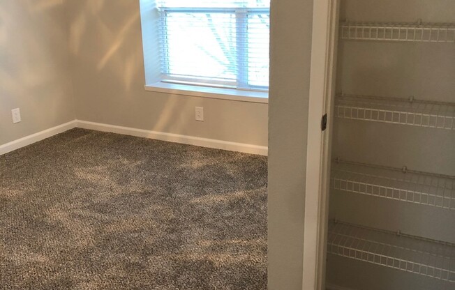 2 beds, 2 baths, 952 sqft, $1,595, Unit #1210