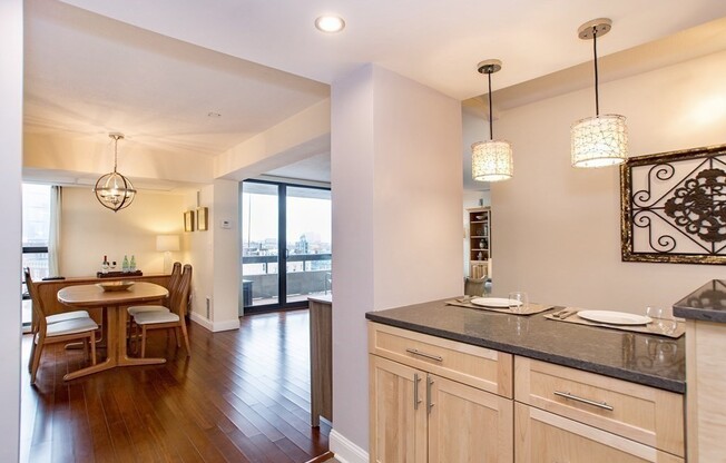 2 beds, 2 baths, 1,255 sqft, $5,300, Unit 1002