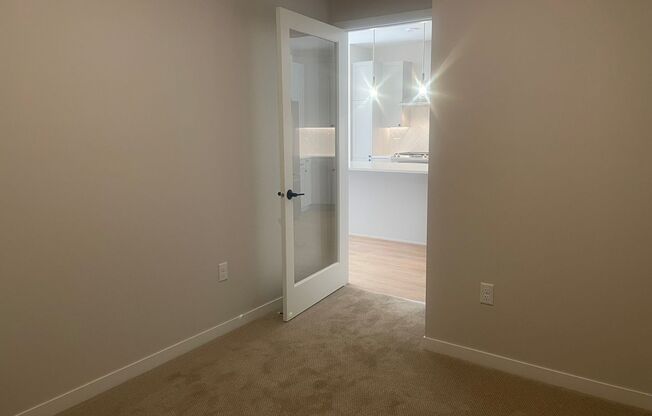 1 bed, 1 bath, 1,031 sqft, $2,995, Unit 110