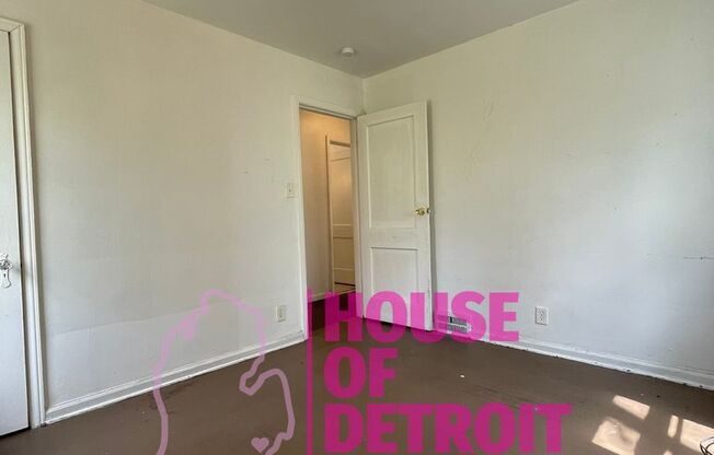 3 beds, 1 bath, $1,235