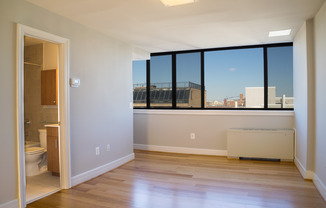 Sutton Plaza Apartments