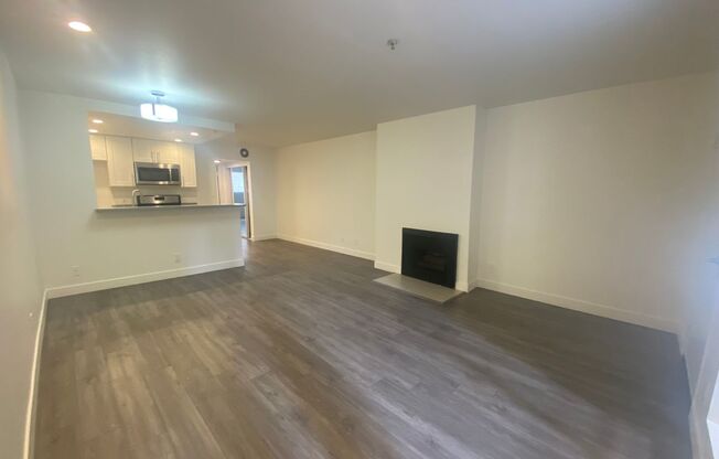 1 bed, 1 bath, 700 sqft, $1,723, Unit 110