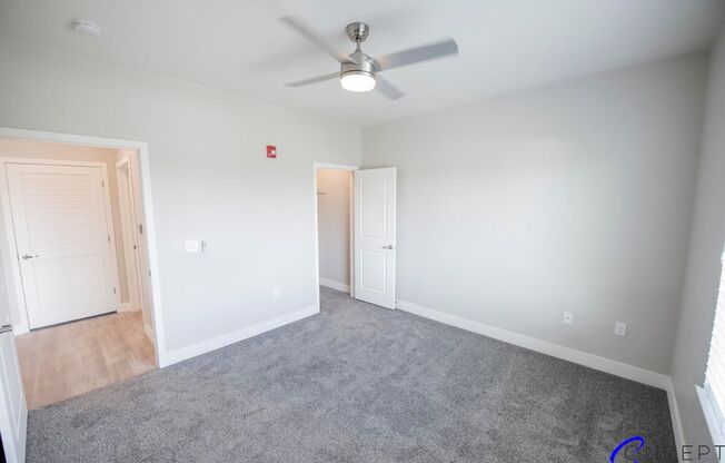 1 bed, 1 bath, 752 sqft, $1,299, Unit 301