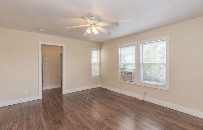 Studio, 1 bath, $895