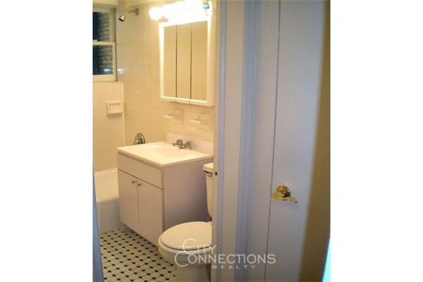 Studio, 1 bath, $2,595, Unit 5-B