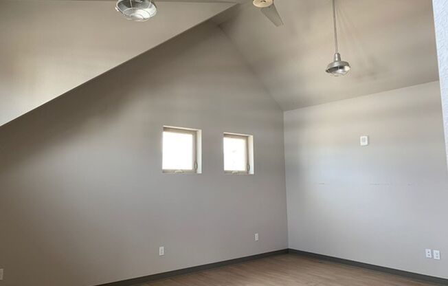 1 bed, 1.5 baths, 1,321 sqft, $1,650, Unit 305