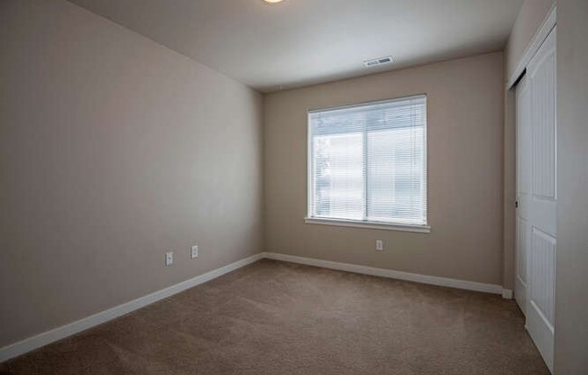 4 Bedroom House in SE Bend with Primary on Main