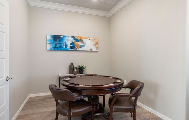 3 beds, 2 baths, 1,304 sqft, $1,829, Unit 568