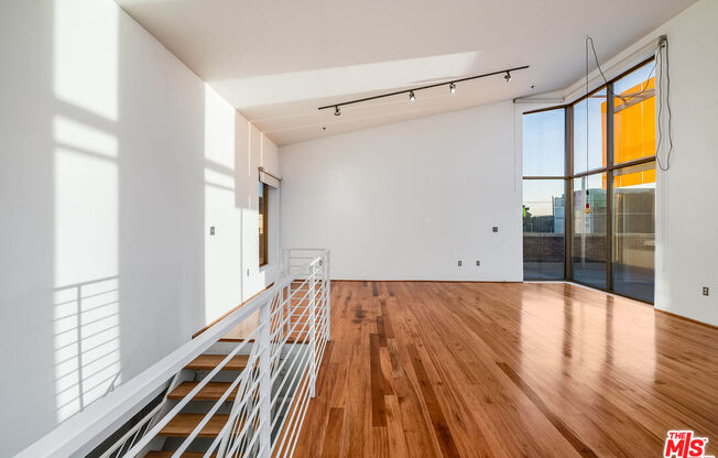 3 beds, 3 baths, 2,330 sqft, $8,500, Unit 106
