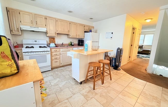 107 BOLTON