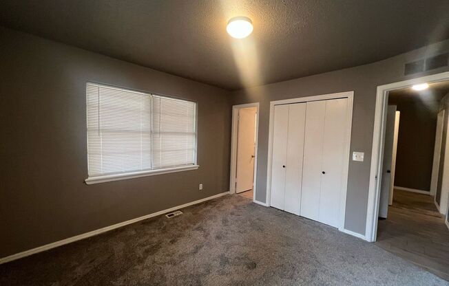 3 beds, 2 baths, $1,495