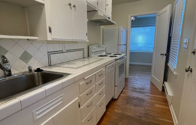 1bd/1ba Seattle Home