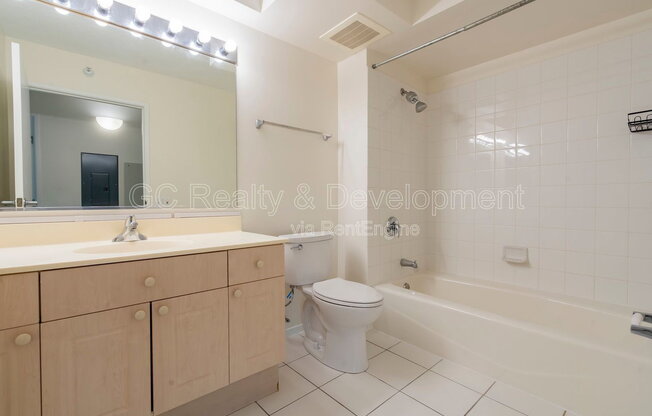 2 beds, 2 baths, 1,323 sqft, $3,100, Unit 820