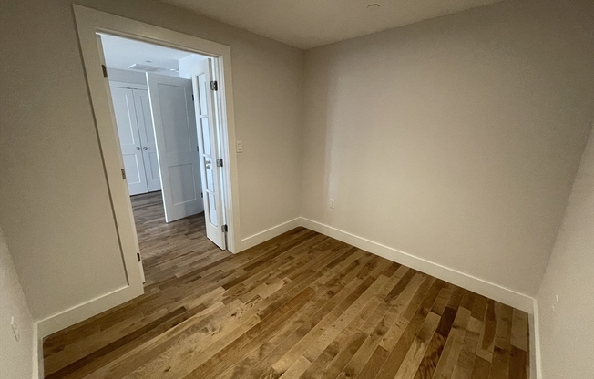 1 bed, 1 bath, 863 sqft, $3,400, Unit 503