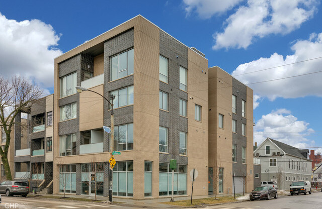 2805 W CORTLAND ST