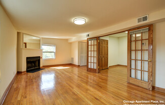 611 W Briar Pl, Chicago IL 301