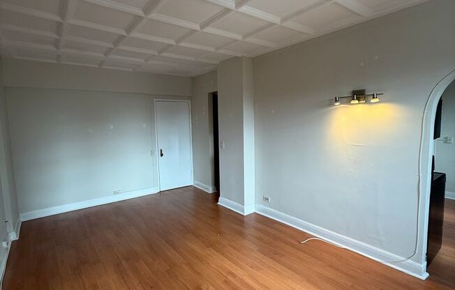 1 bed, 1 bath, 714 sqft, $2,616, Unit 1801