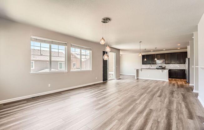 Large Beautiful Rental! Move in by next week!