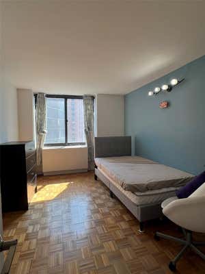 2 beds, 1 bath, 831 sqft, $3,000, Unit 9E