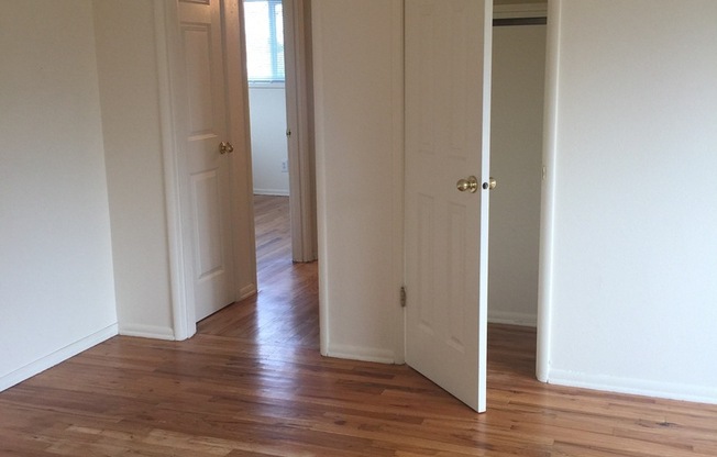 2 beds, 1 bath, $1,795, Unit 5517