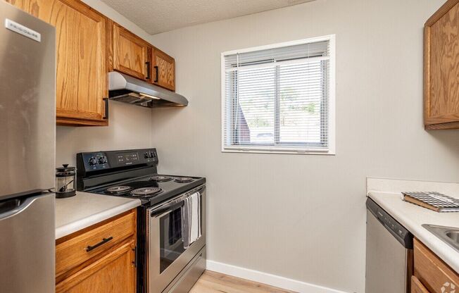 2 beds, 2 baths, 1,030 sqft, $1,031, Unit 57