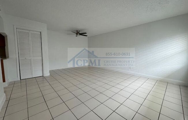 2 beds, 1 bath, 827 sqft, $1,950, Unit 676