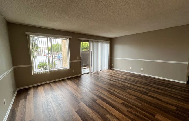 1 bed, 2 baths, 900 sqft, $2,200, Unit 007